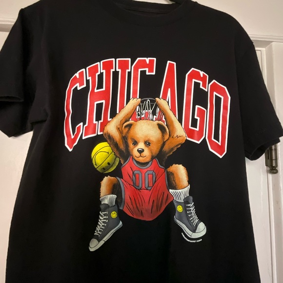 Chinatown Market Chicago Bear Tee - Picture 3 of 6